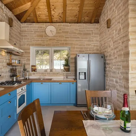 Сasa de vacaciones Katarina Diklo *